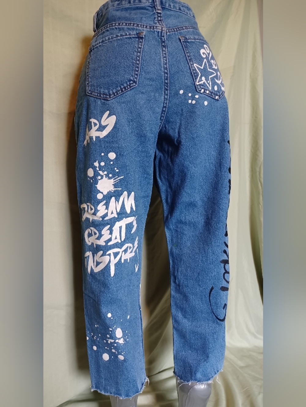 S.o.n.g. Painted Splattered Graffiti Jogger Blue Boyfriend Jeans Raw Hem Ankles - Picture 5 of 13